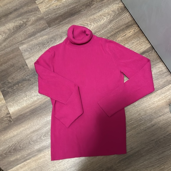 Ann  Taylor size large ribbed turtleneck - Picture 1 of 6